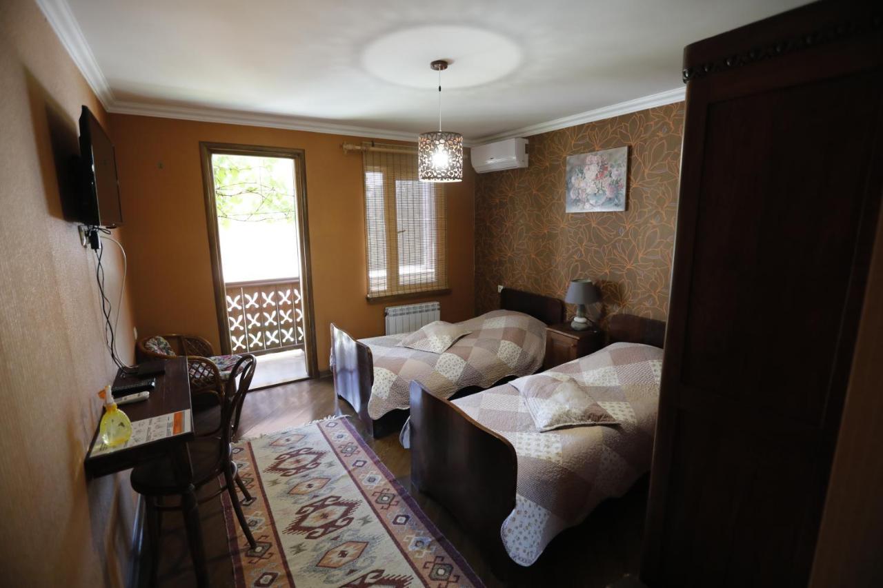 Casa De Khasia Zugdidi Exteriér fotografie